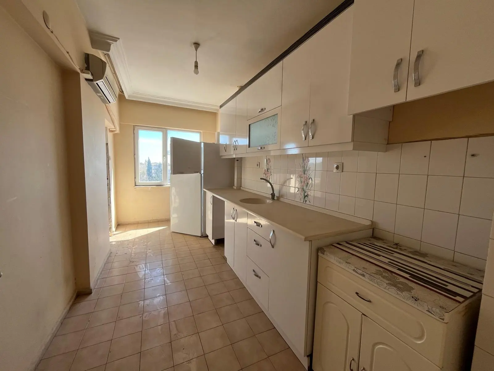 Fitted kitchen